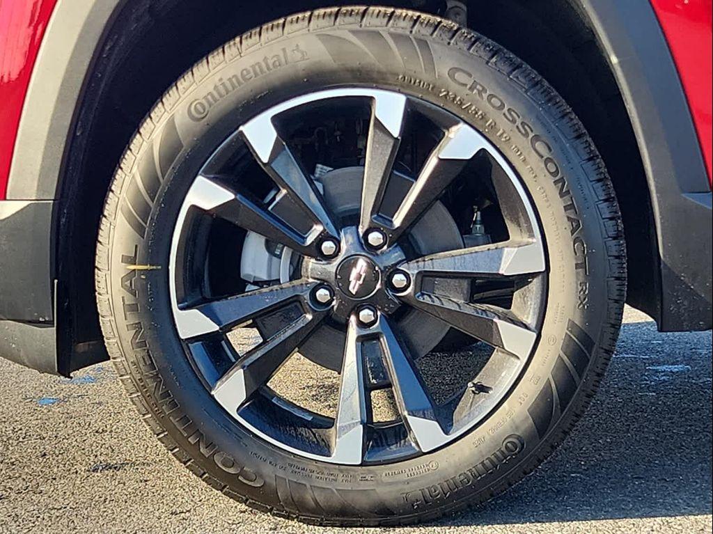 new 2026 Chevrolet Equinox car, priced at $34,890