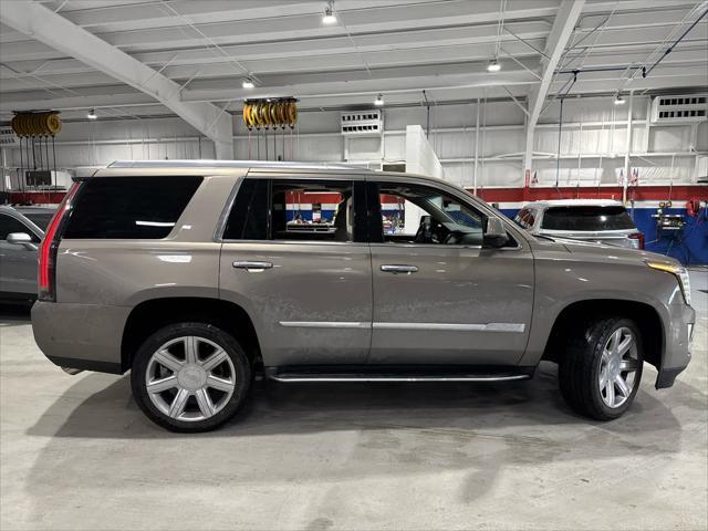 used 2019 Cadillac Escalade car, priced at $31,294