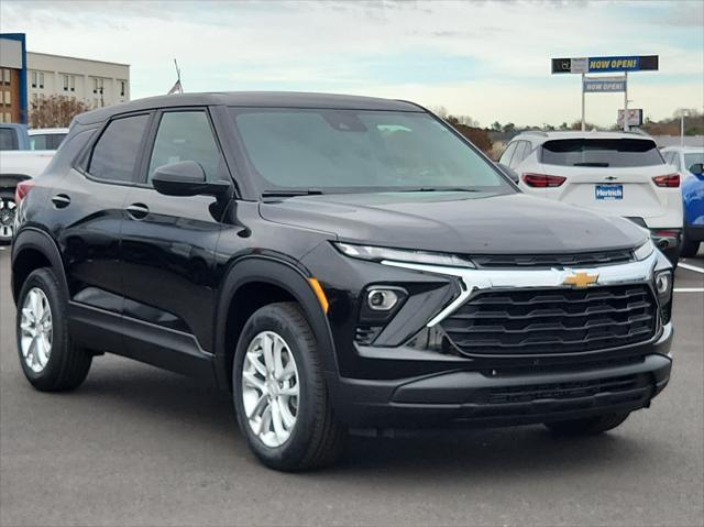 new 2025 Chevrolet TrailBlazer car, priced at $27,910