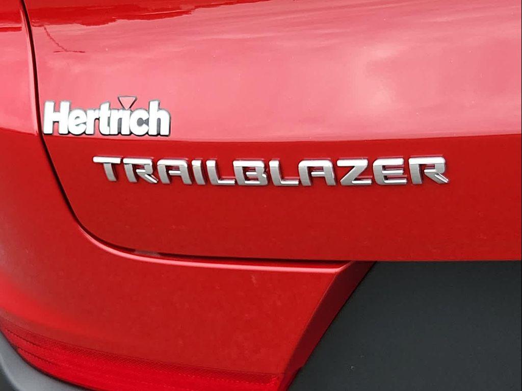 new 2026 Chevrolet TrailBlazer car, priced at $28,994