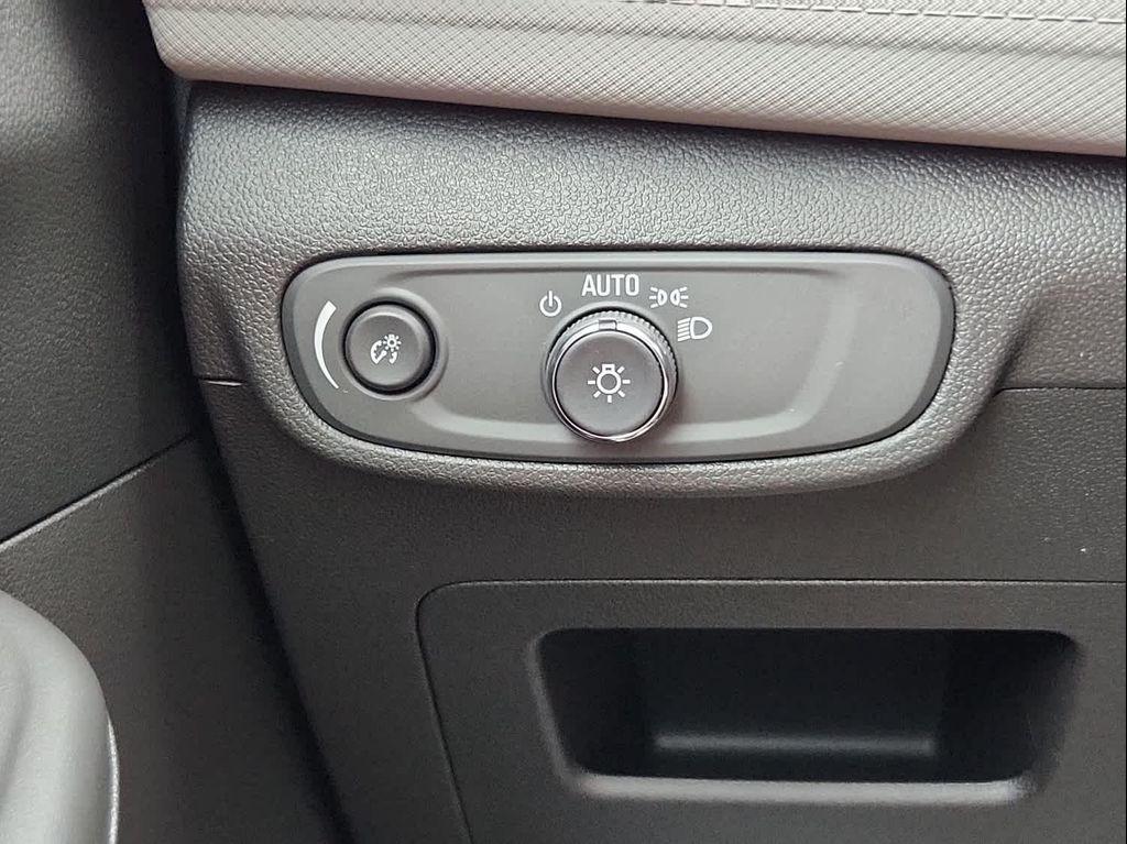 new 2026 Chevrolet TrailBlazer car, priced at $28,994