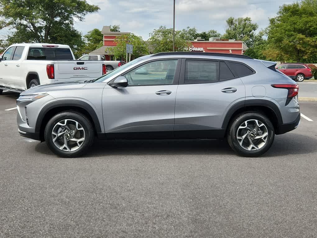 new 2025 Chevrolet Trax car, priced at $23,249