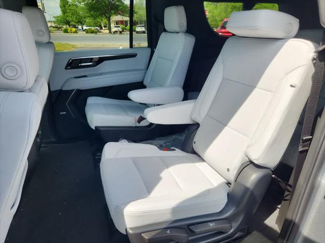 new 2025 Chevrolet Suburban car, priced at $76,595