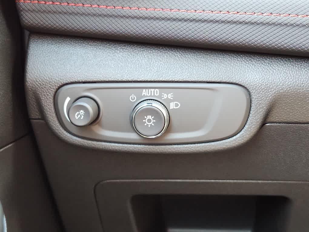 new 2026 Chevrolet TrailBlazer car, priced at $30,350