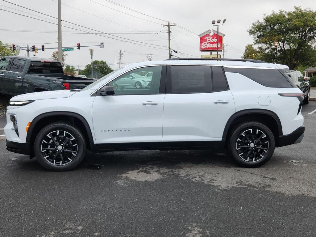 new 2026 Chevrolet Traverse car, priced at $51,290