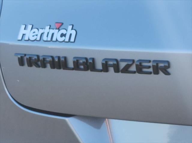 new 2025 Chevrolet TrailBlazer car, priced at $30,780