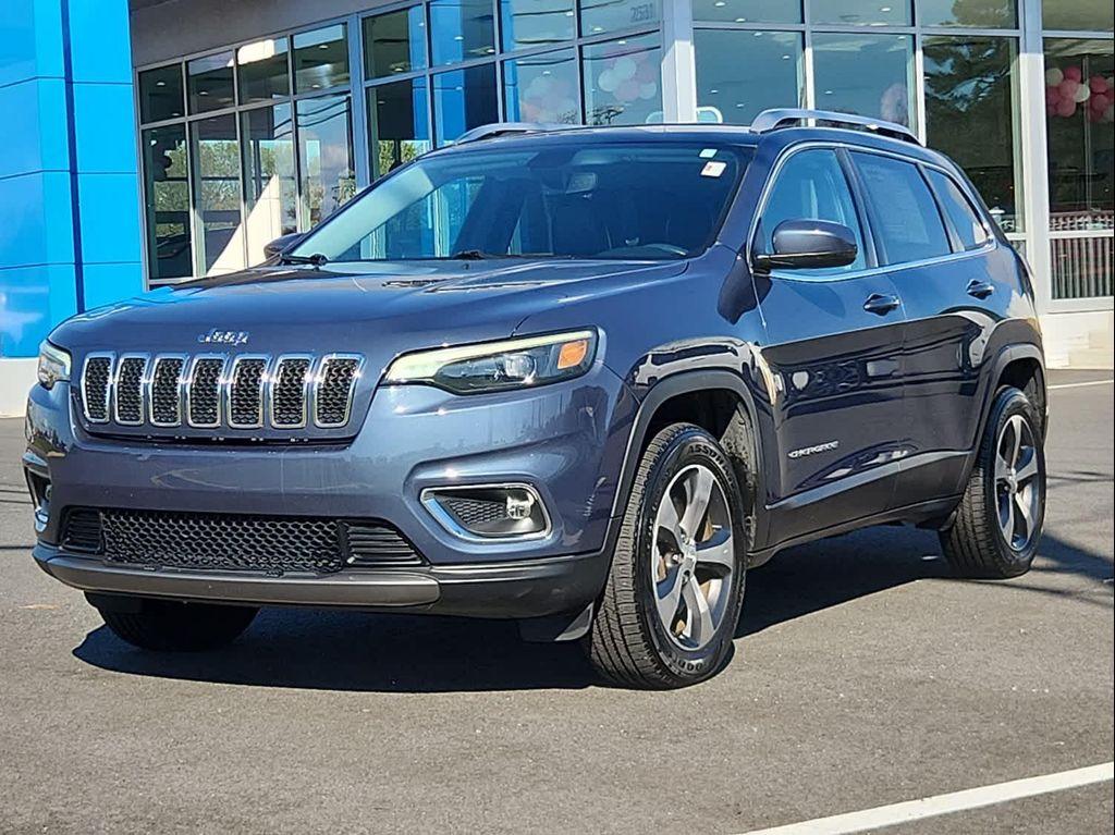 used 2020 Jeep Cherokee car, priced at $18,995