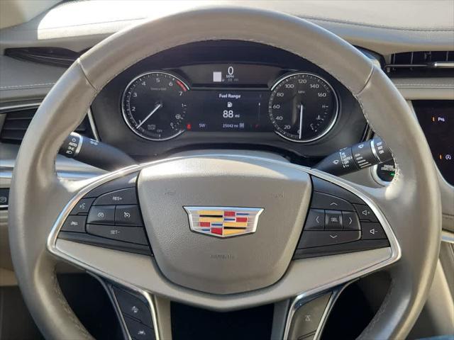 used 2020 Cadillac XT5 car, priced at $29,995