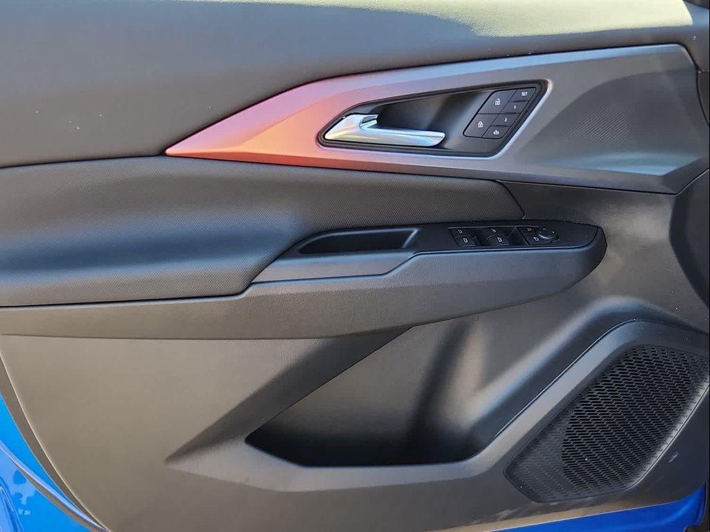 new 2025 Chevrolet Equinox EV car, priced at $55,364