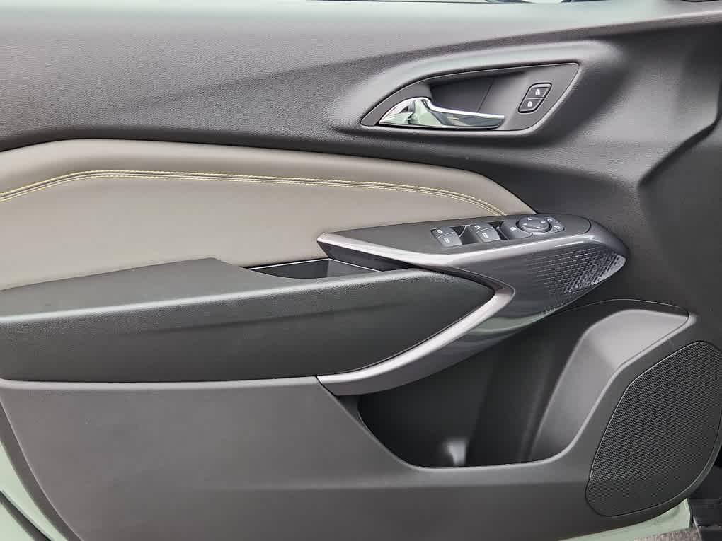 new 2025 Chevrolet Trax car, priced at $26,491