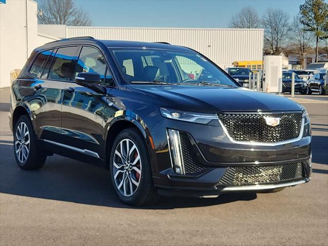 used 2024 Cadillac XT6 car, priced at $54,102