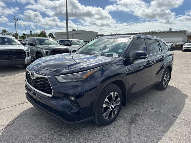 used 2024 Toyota Highlander car, priced at $34,988