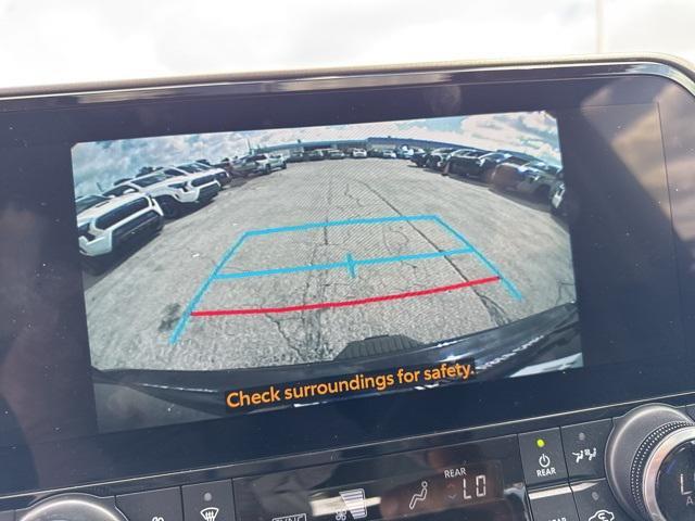 used 2024 Toyota Highlander car, priced at $34,988