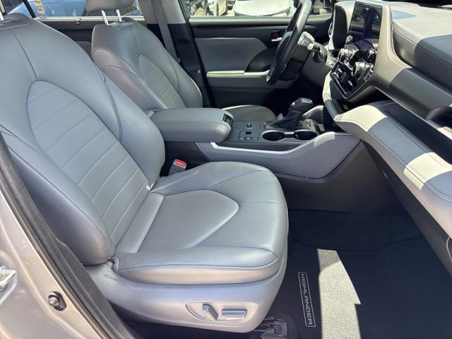 used 2023 Toyota Highlander car, priced at $36,988