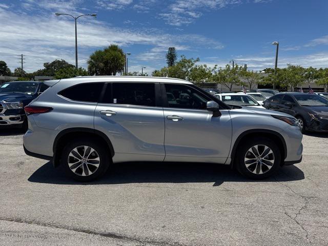 used 2023 Toyota Highlander car, priced at $36,988