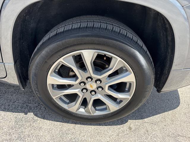 used 2020 Chevrolet Traverse car, priced at $23,888