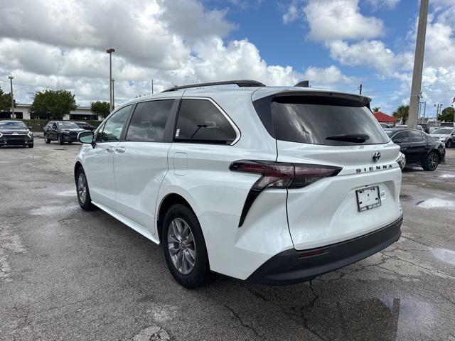 used 2023 Toyota Sienna car, priced at $32,888