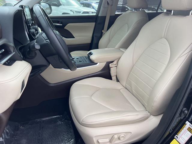 used 2020 Toyota Highlander car, priced at $29,888