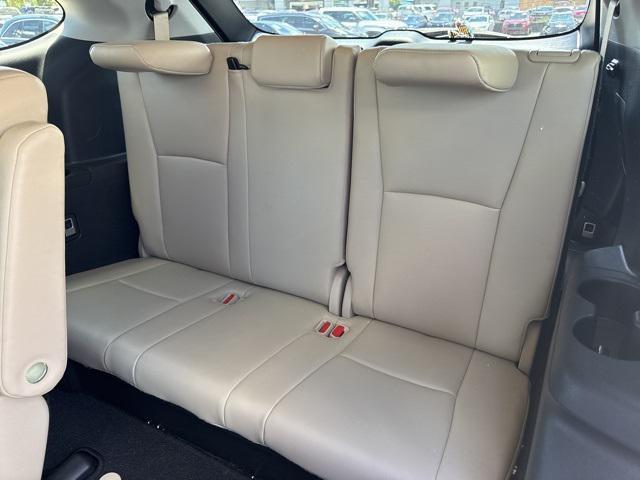 used 2023 Toyota Highlander car, priced at $33,988