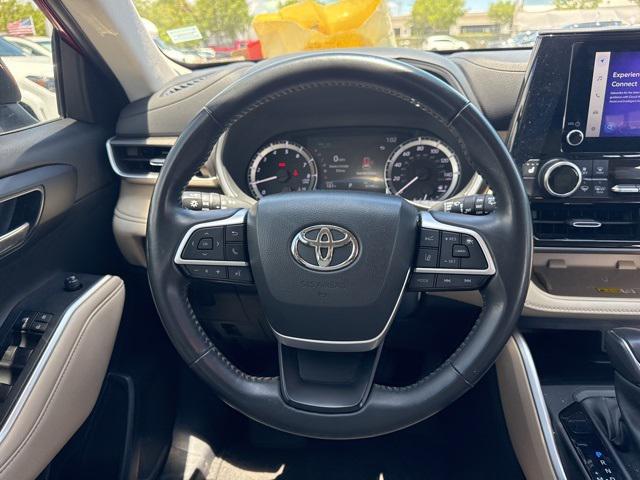 used 2023 Toyota Highlander car, priced at $33,988