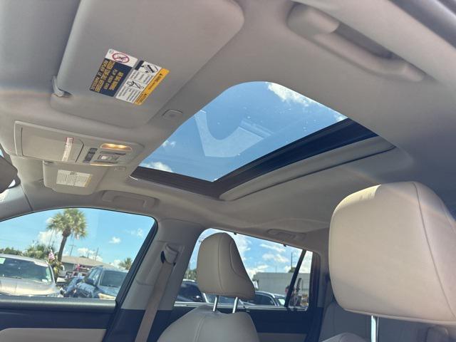 used 2023 Toyota Highlander car, priced at $33,988