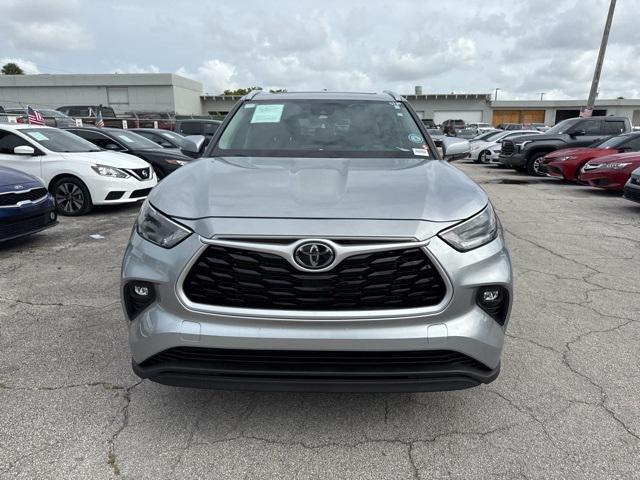 used 2024 Toyota Highlander car, priced at $43,888