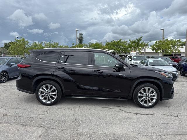 used 2021 Toyota Highlander Hybrid car, priced at $36,988