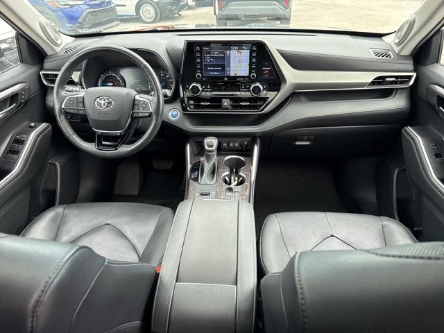 used 2021 Toyota Highlander Hybrid car, priced at $36,988
