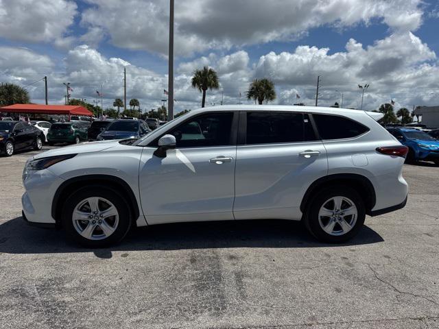used 2023 Toyota Highlander car, priced at $31,888