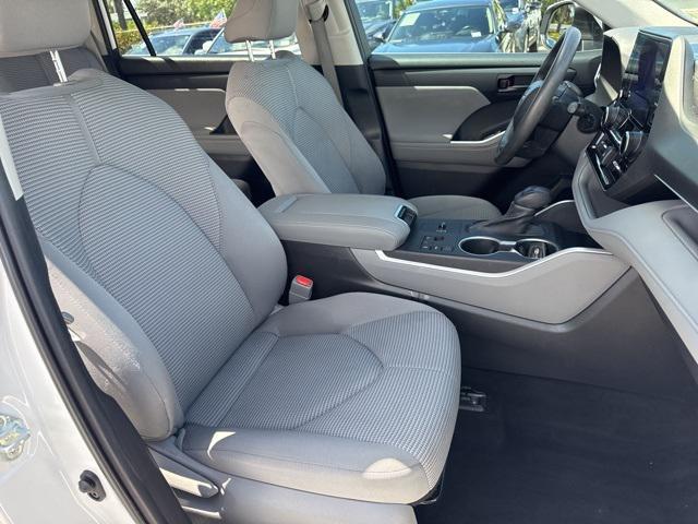 used 2023 Toyota Highlander car, priced at $31,888
