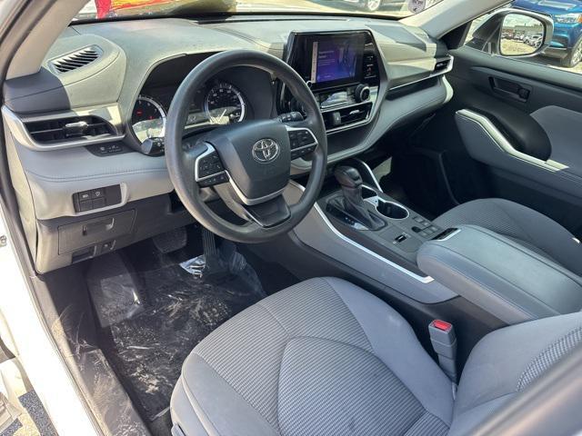 used 2023 Toyota Highlander car, priced at $31,888