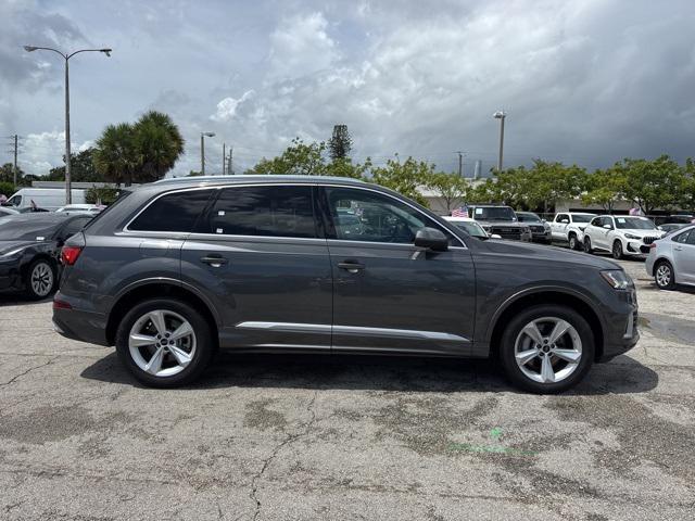 used 2024 Audi Q7 car, priced at $38,888