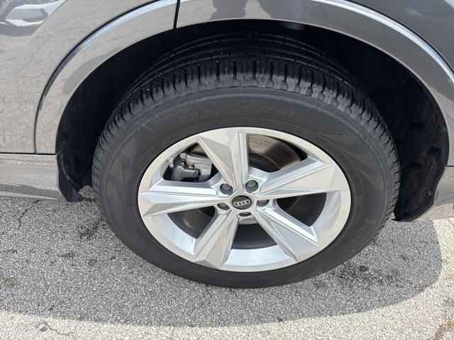 used 2024 Audi Q7 car, priced at $38,888