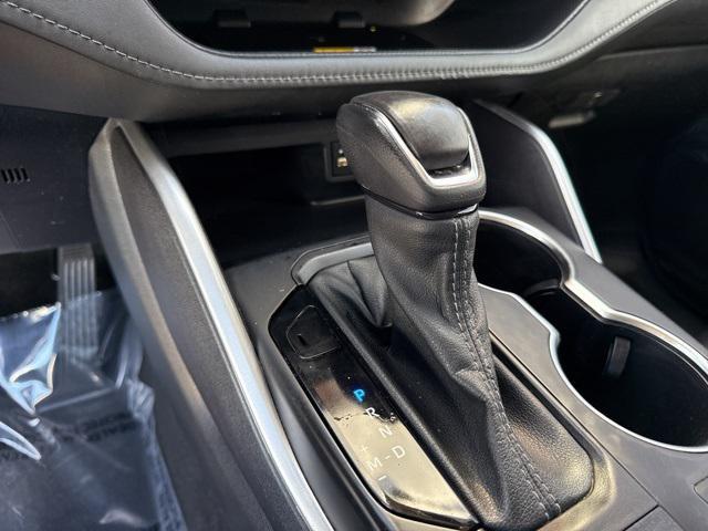 used 2023 Toyota Highlander car, priced at $33,888