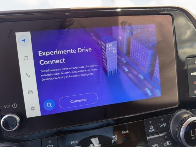 used 2023 Toyota Highlander car, priced at $33,888