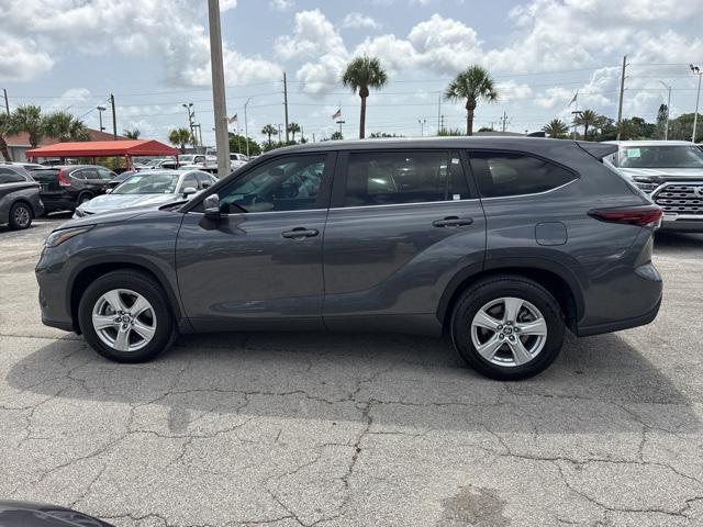 used 2024 Toyota Highlander car