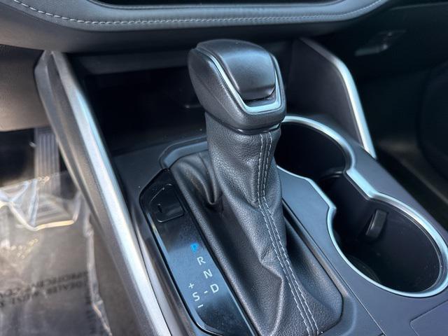 used 2024 Toyota Highlander Hybrid car, priced at $31,888