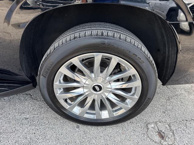 used 2023 Cadillac Escalade ESV car, priced at $71,888