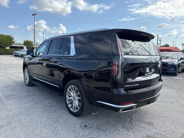 used 2023 Cadillac Escalade ESV car, priced at $71,888