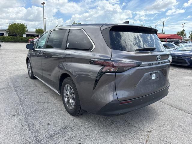 used 2023 Toyota Sienna car, priced at $36,988
