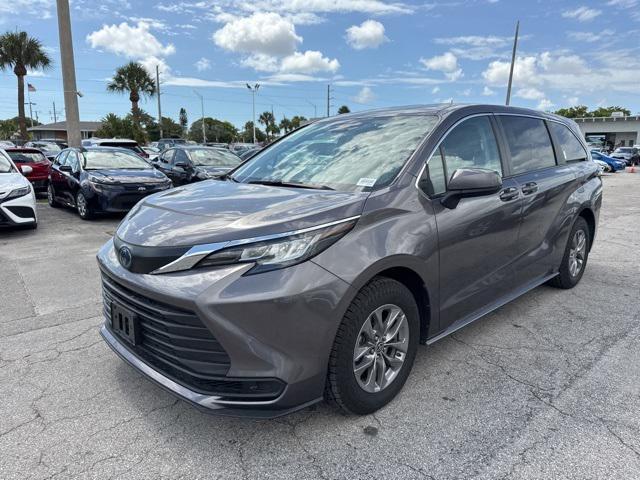 used 2023 Toyota Sienna car, priced at $36,988