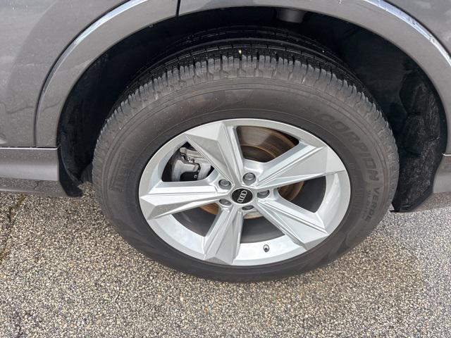 used 2024 Audi Q7 car, priced at $41,988
