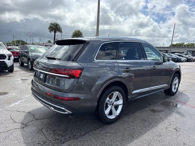 used 2024 Audi Q7 car, priced at $41,988