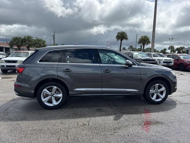used 2024 Audi Q7 car, priced at $41,988
