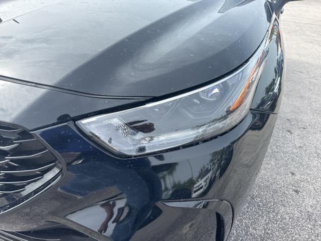 used 2024 Toyota Highlander car, priced at $39,988
