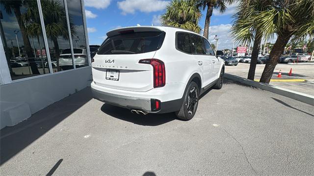 used 2023 Kia Telluride car, priced at $30,888