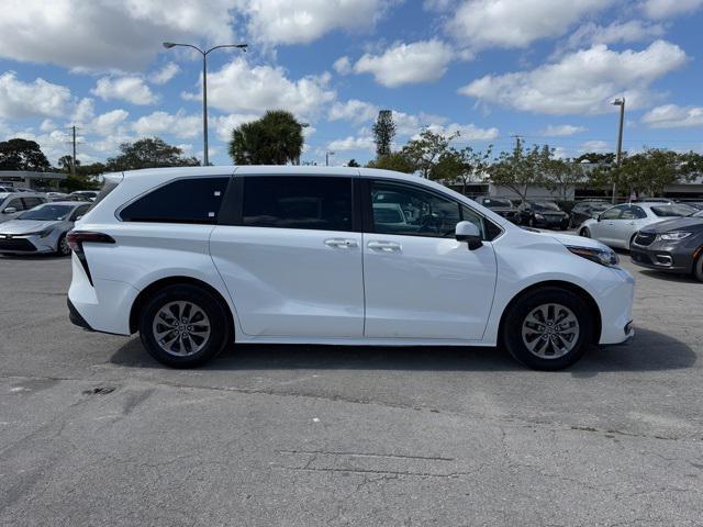 used 2023 Toyota Sienna car, priced at $36,888