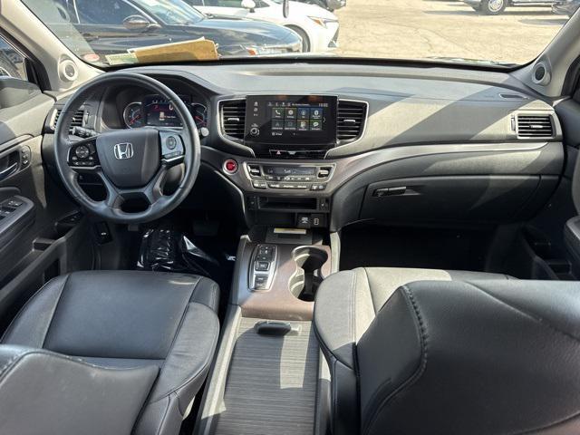 used 2022 Honda Pilot car, priced at $32,988