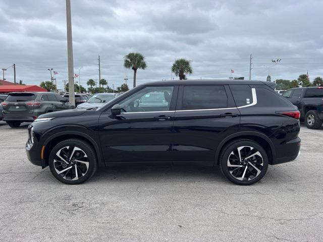 used 2024 Mitsubishi Outlander car, priced at $29,988