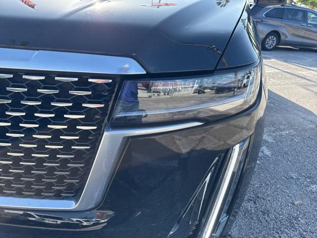 used 2023 Cadillac Escalade ESV car, priced at $75,888